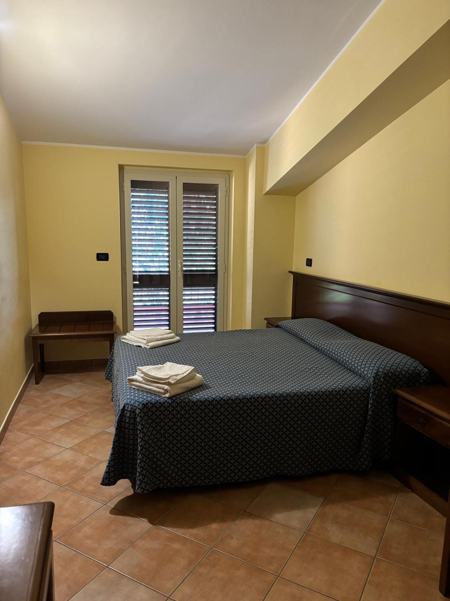 La Nuova Locanda Orsomarso Exteriör bild
